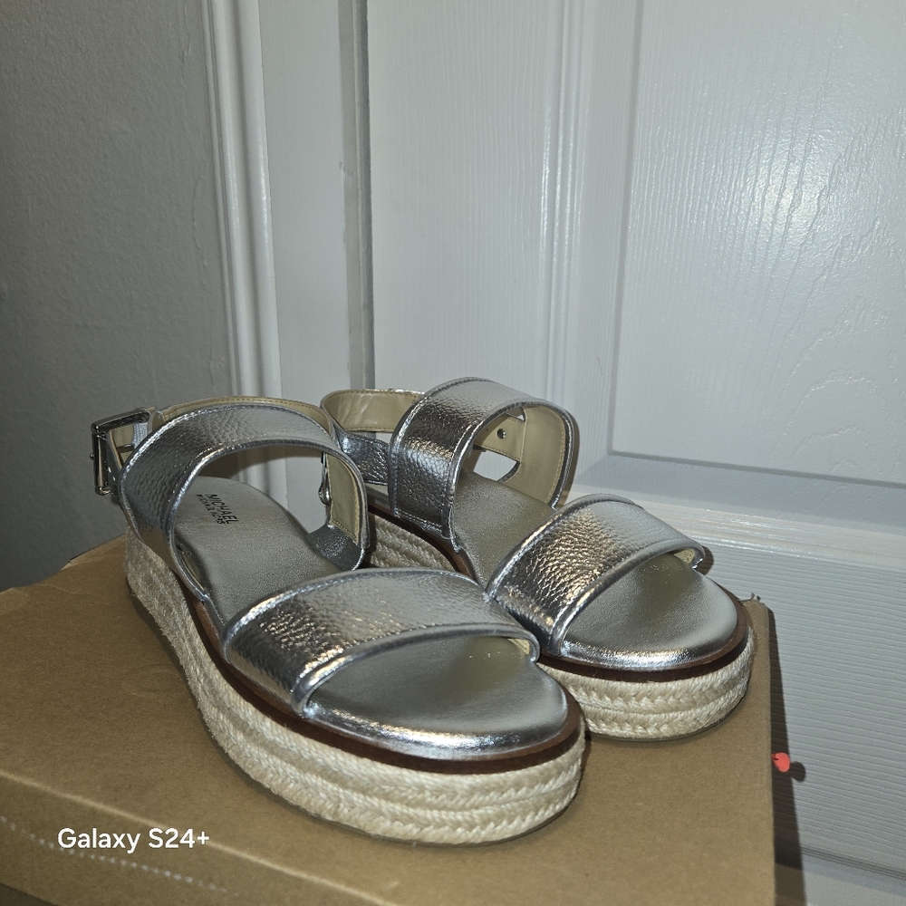 Michael Kors Sandals - Picture 6 of 9